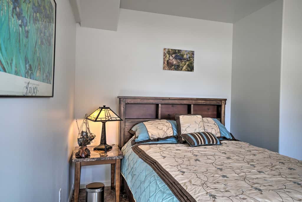 Homer Hideaway on Fritz Creek! Families Welcome