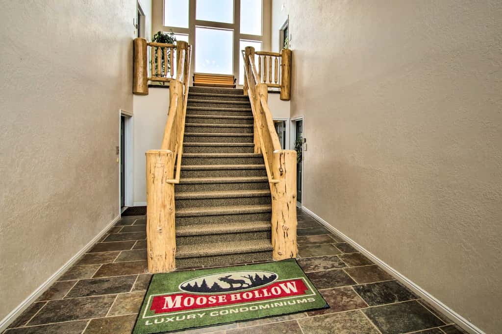 Cozy Eden Condo w/ Mtn Views in Wolf Creek Resort!