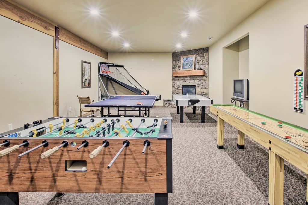 Cozy Eden Condo w/ Mtn Views in Wolf Creek Resort!