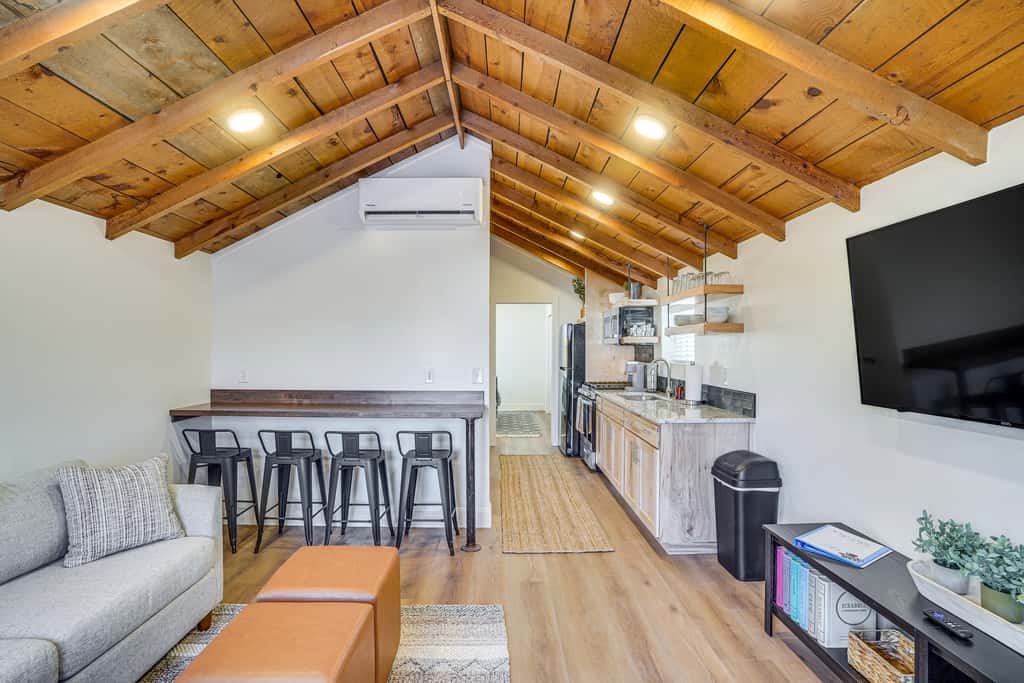 Cedar City Studio Retreat: Patio, Fire Pit & Grill