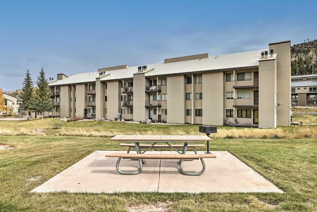Brian Head Condo w/ Patio & Community Amenities!