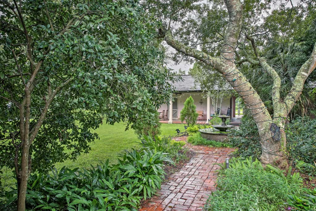 Historic Baton Rouge Vacation Rental: 6 Mi to LSU!