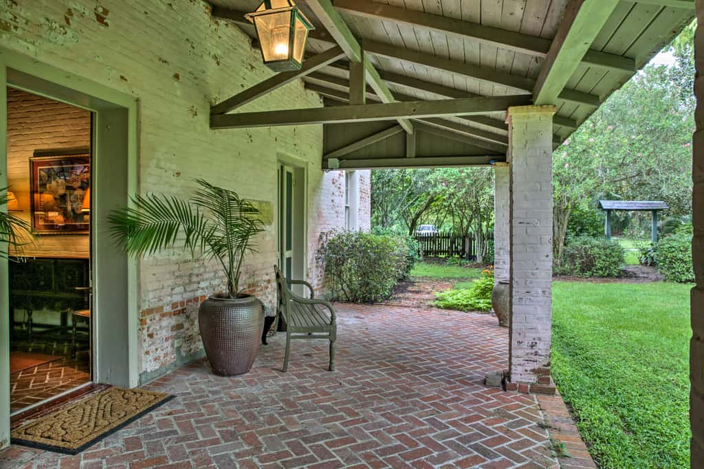 Historic Baton Rouge Vacation Rental: 6 Mi to LSU!
