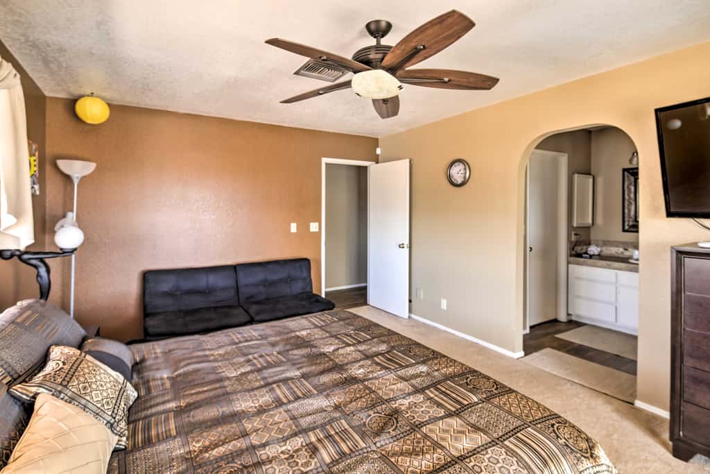 Bullhead City Home w/ Private Pool, Hot Tub & View