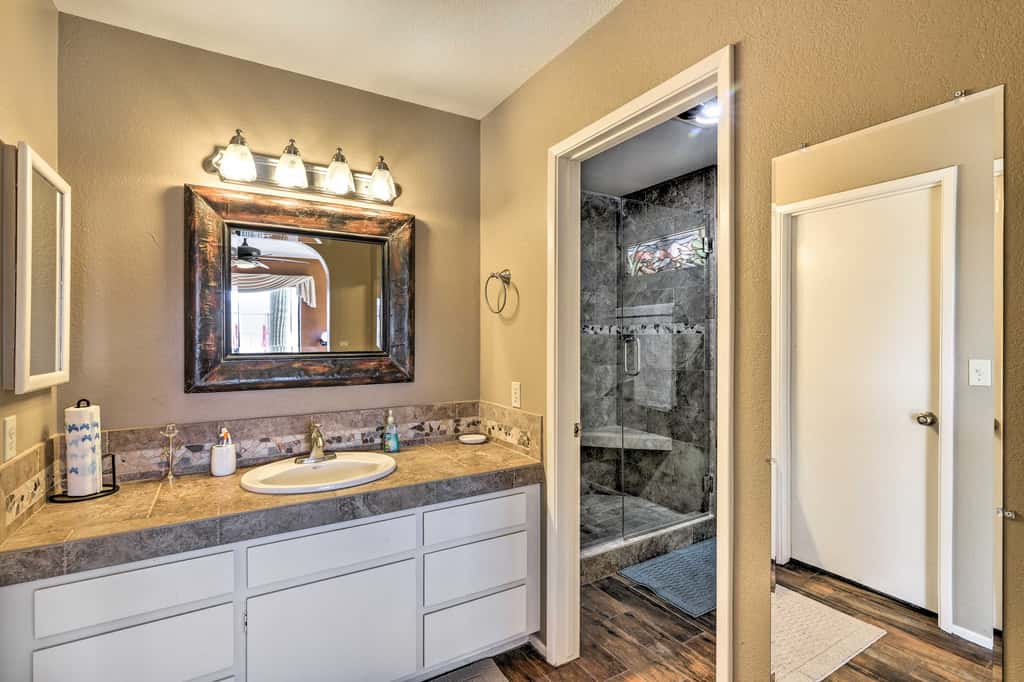 Bullhead City Home w/ Private Pool, Hot Tub & View