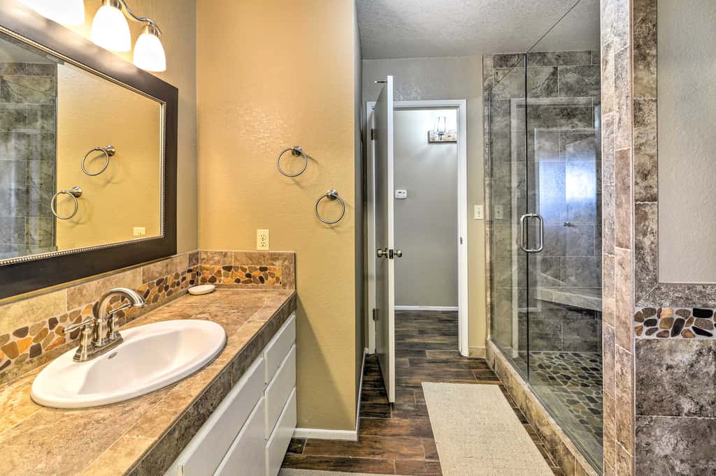 Bullhead City Home w/ Private Pool, Hot Tub & View