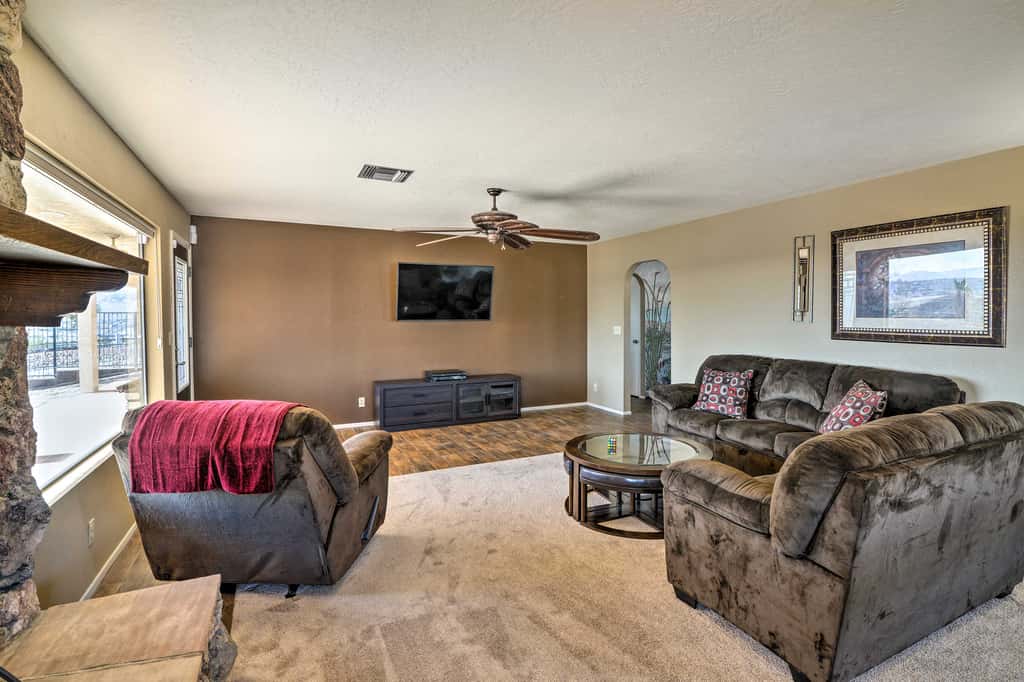 Bullhead City Home w/ Private Pool, Hot Tub & View