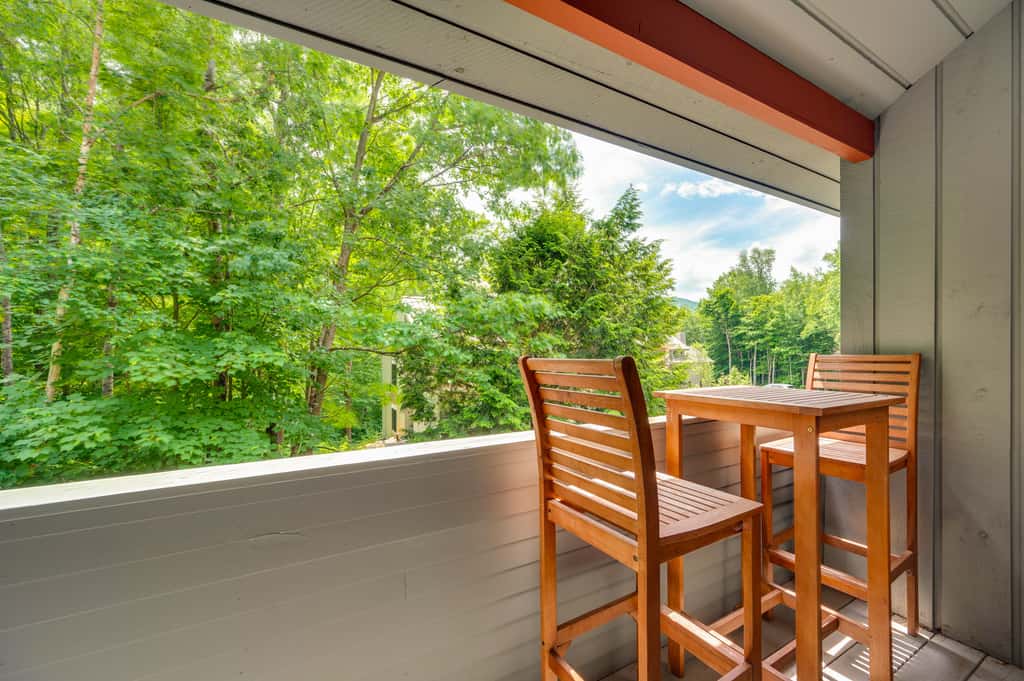 Lincoln Townhome w/ Community Pool & Club Access!