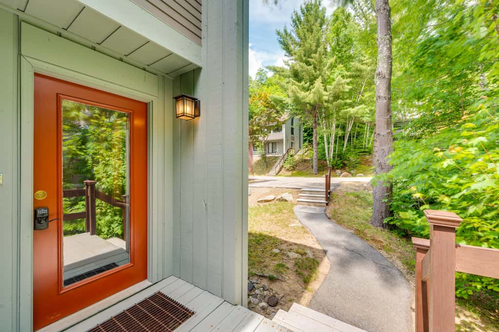 Lincoln Townhome w/ Community Pool & Club Access!