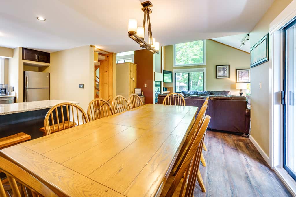 Lincoln Townhome w/ Community Pool & Club Access!