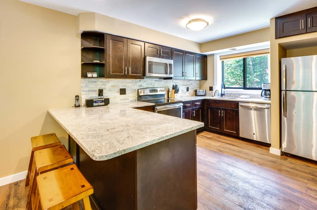 Lincoln Townhome w/ Community Pool & Club Access!