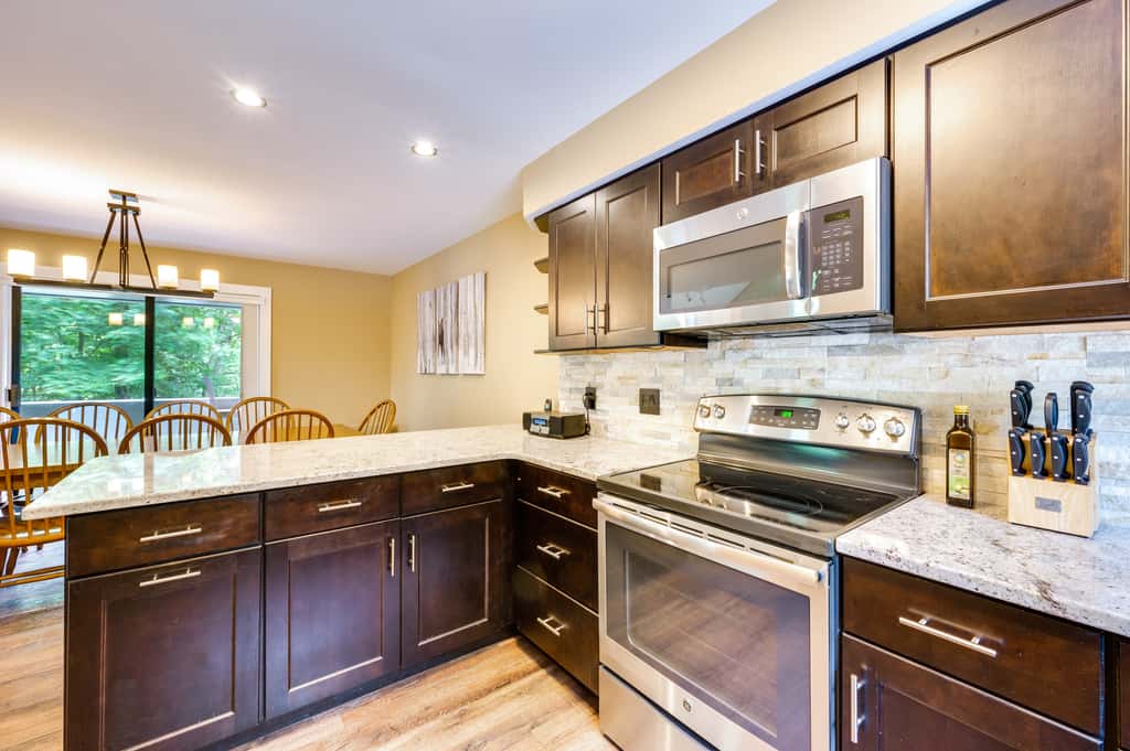 Lincoln Townhome w/ Community Pool & Club Access!