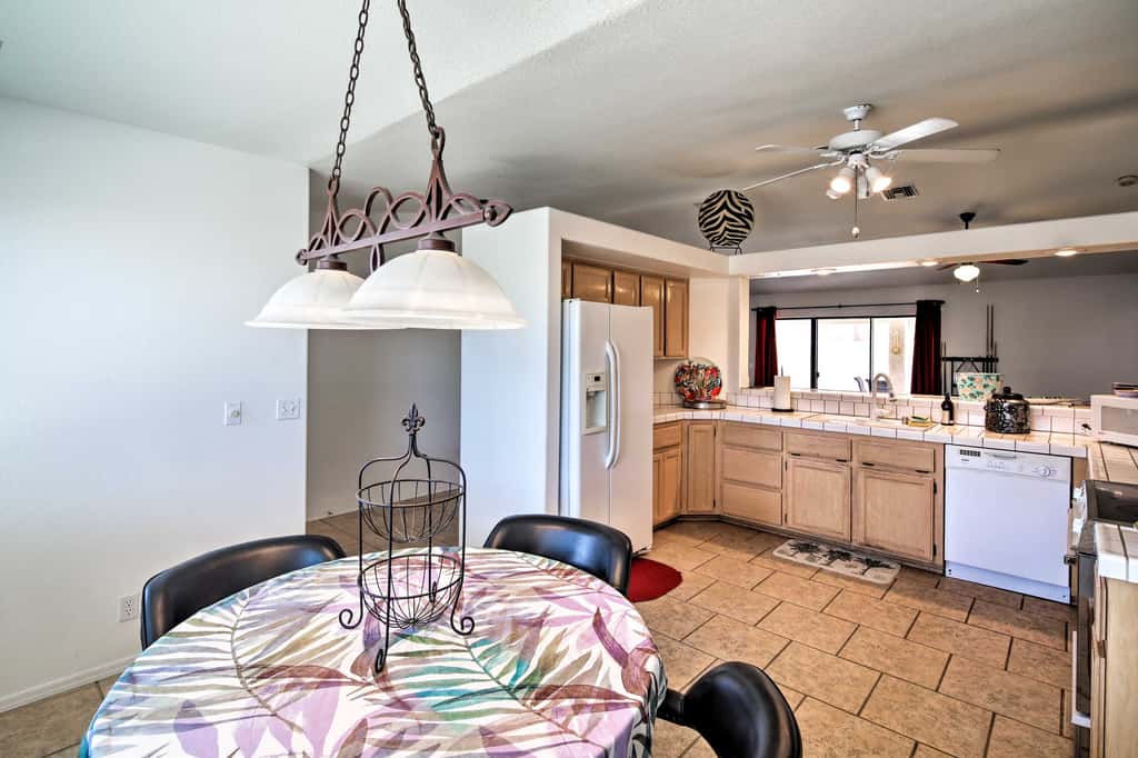 Patio, Rooftop Deck & Mtn Views: Lake Havasu Home!