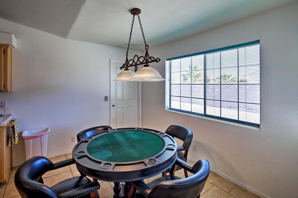 Patio, Rooftop Deck & Mtn Views: Lake Havasu Home!