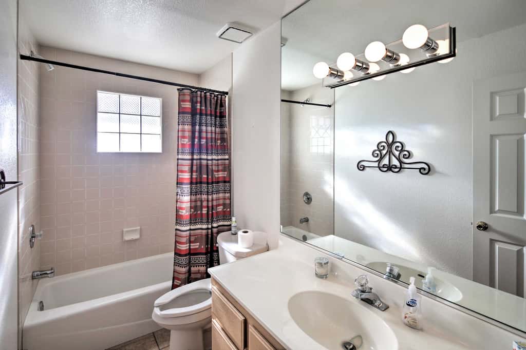 Patio, Rooftop Deck & Mtn Views: Lake Havasu Home!
