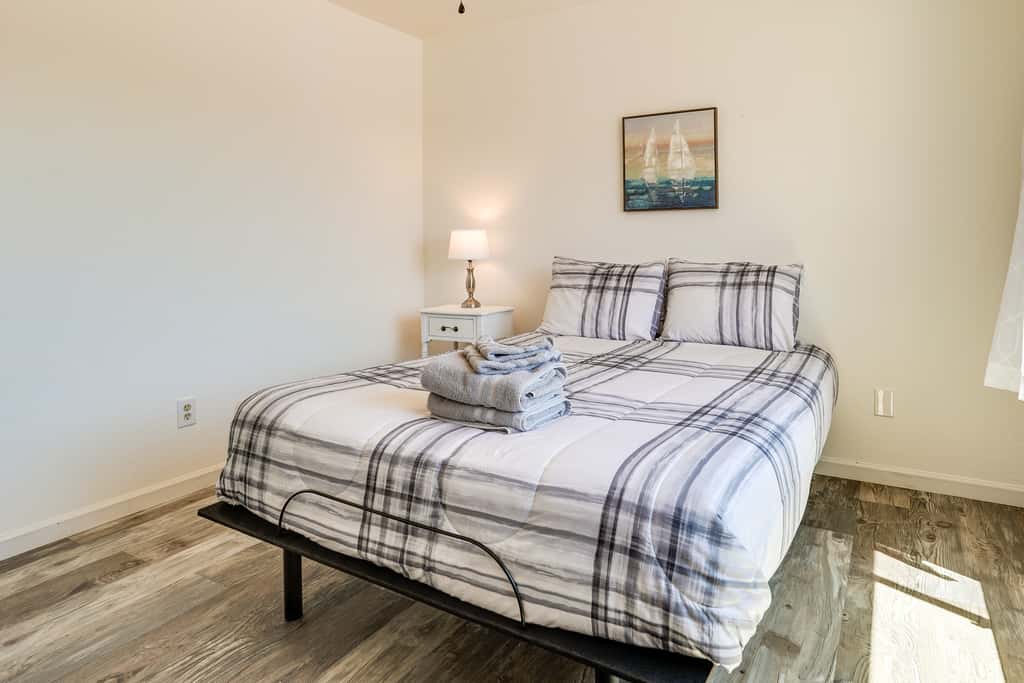 Water & Mtn-View Gem w/ Patio in Lake Havasu City