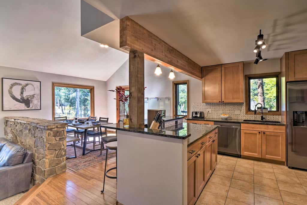 6 Mi to Breck Resort: Family Cabin w/ Game Room