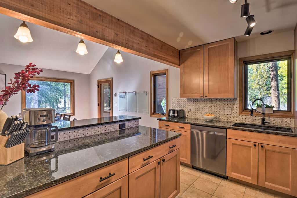 6 Mi to Breck Resort: Family Cabin w/ Game Room