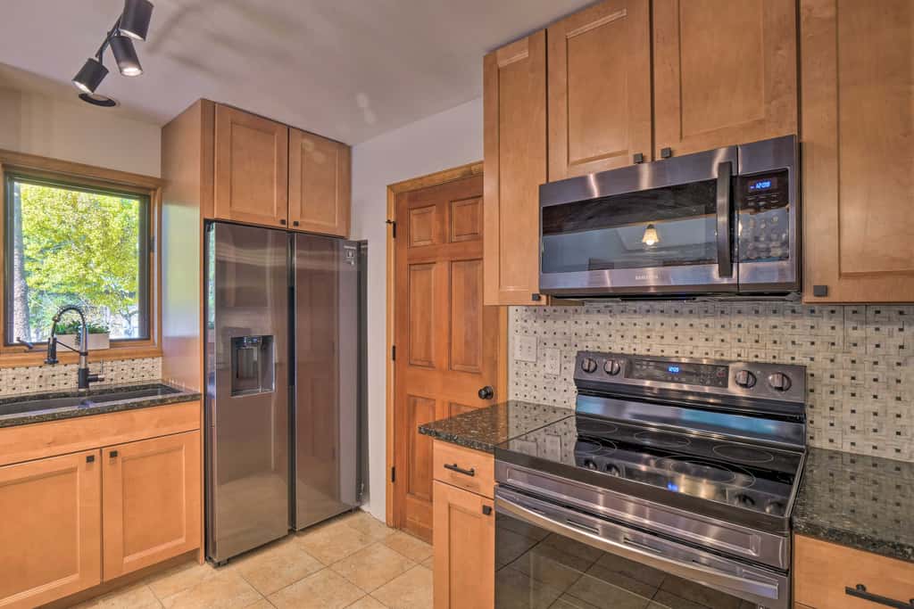 6 Mi to Breck Resort: Family Cabin w/ Game Room
