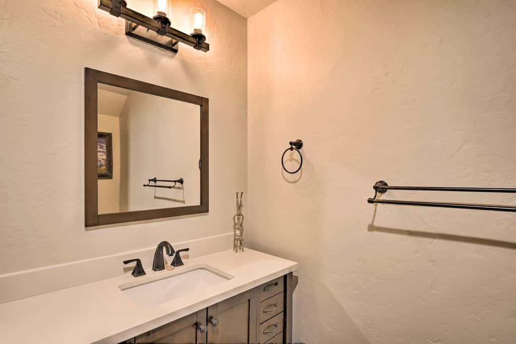 6 Mi to Breck Resort: Family Cabin w/ Game Room