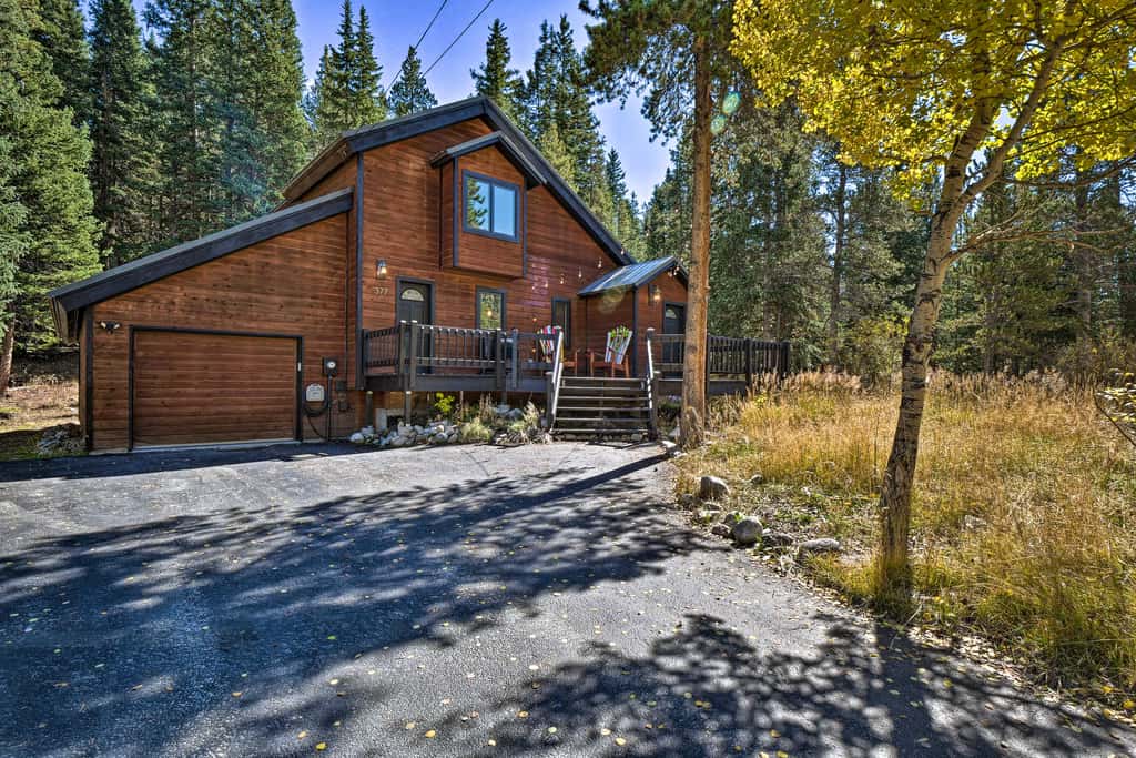 6 Mi to Breck Resort: Family Cabin w/ Game Room