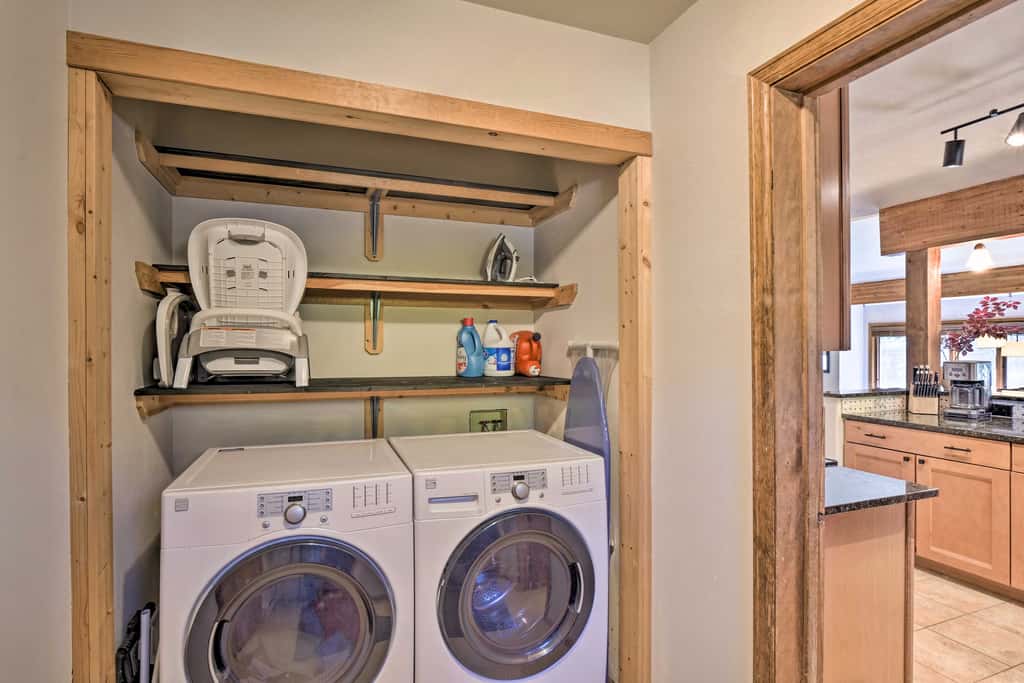 6 Mi to Breck Resort: Family Cabin w/ Game Room