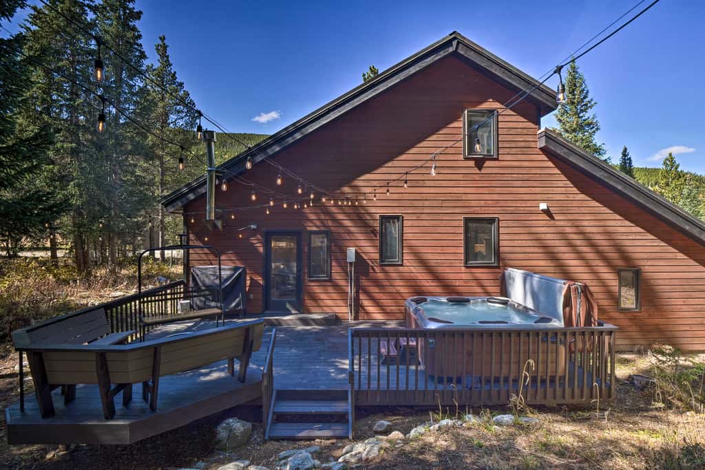 6 Mi to Breck Resort: Family Cabin w/ Game Room