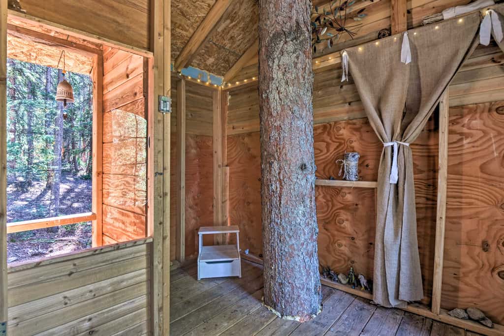 6 Mi to Breck Resort: Family Cabin w/ Game Room