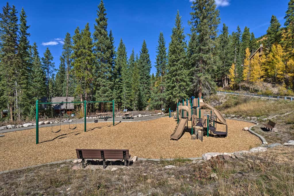 6 Mi to Breck Resort: Family Cabin w/ Game Room