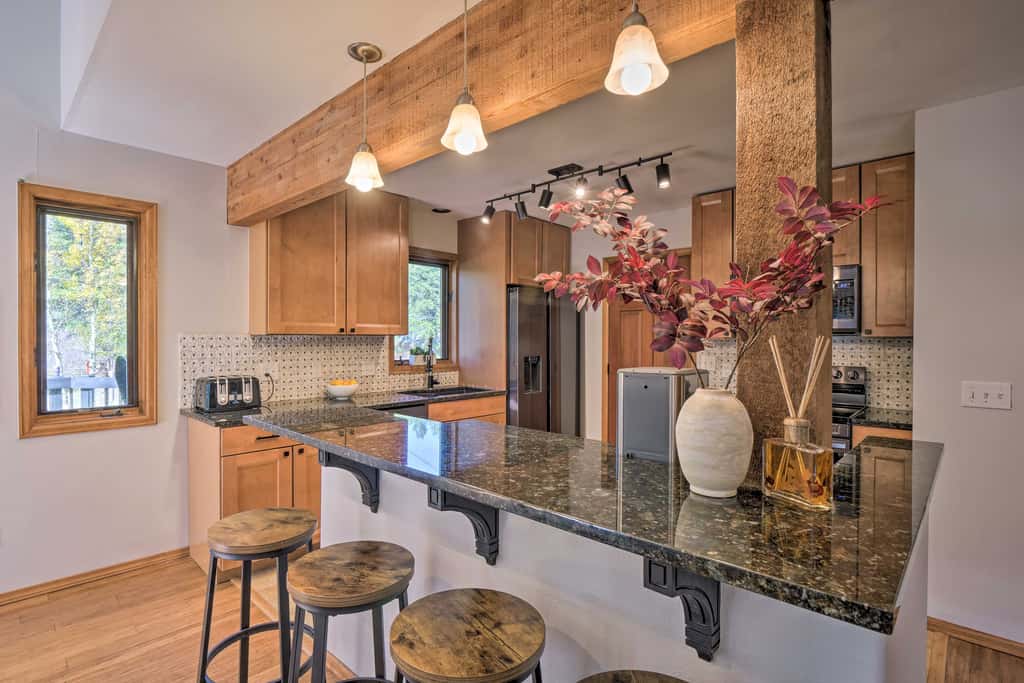 6 Mi to Breck Resort: Family Cabin w/ Game Room