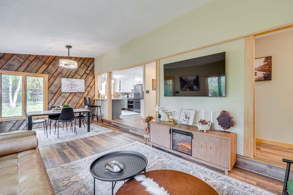 'Riverbend Retreat' on 7 Acres w/ River Access!