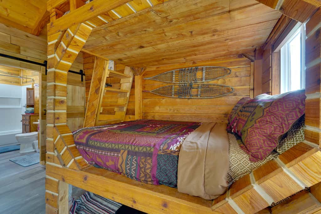 Fish, Hike & Explore: Lakefront Cabin in Soldotna