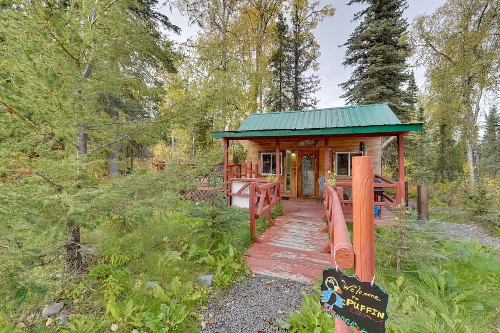 Fish, Hike & Explore: Lakefront Cabin in Soldotna