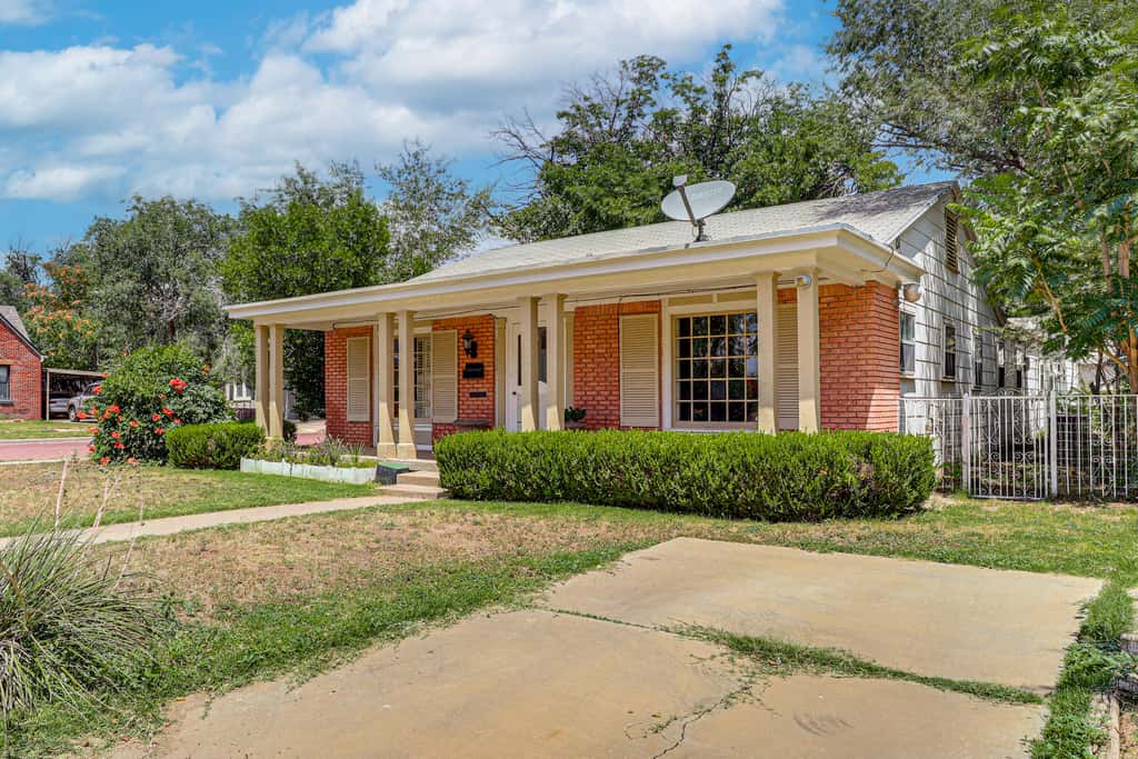 Half-Mi to Campus! Lubbock Home w/ Fenced Yard