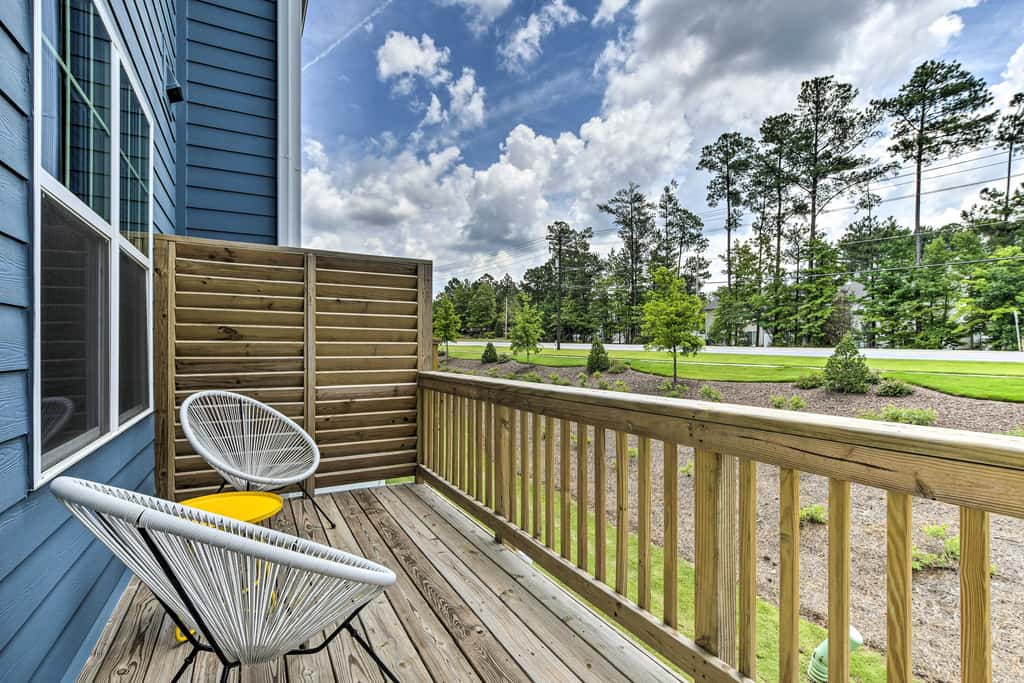 Sleek Durham Townhome Near Dtwn w/ Balcony!
