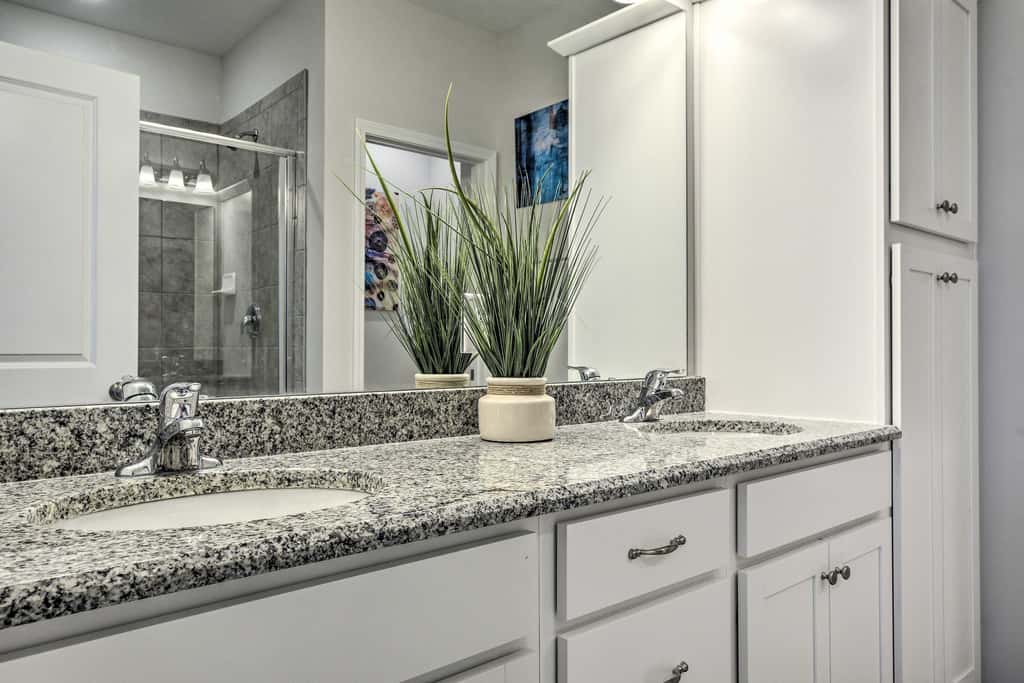 Sleek Durham Townhome Near Dtwn w/ Balcony!