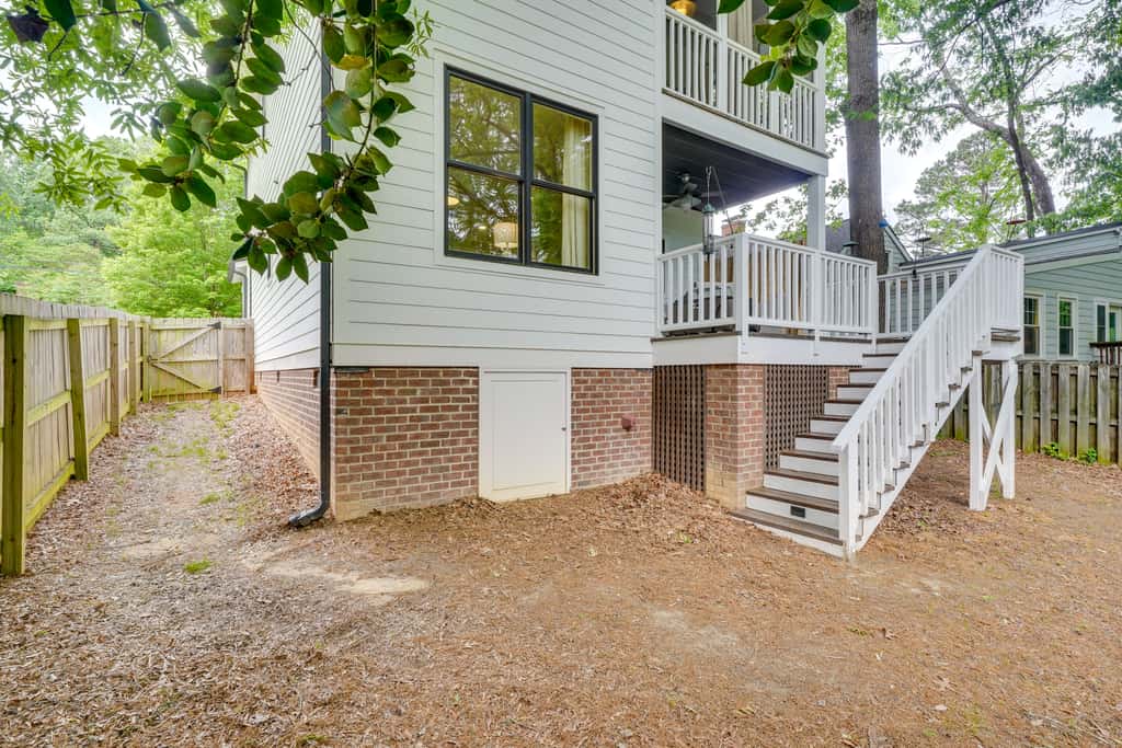 1 Mi to Dtwn: Upscale Retreat in Durham!