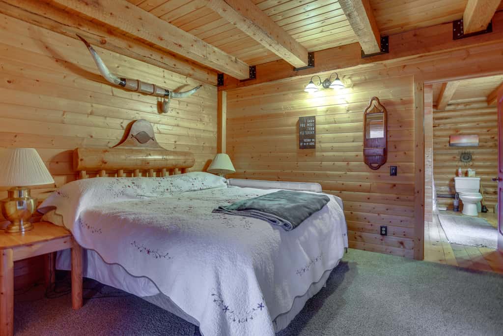 ATV & Hike: Off-Grid Cabin in Utah's Wilderness!