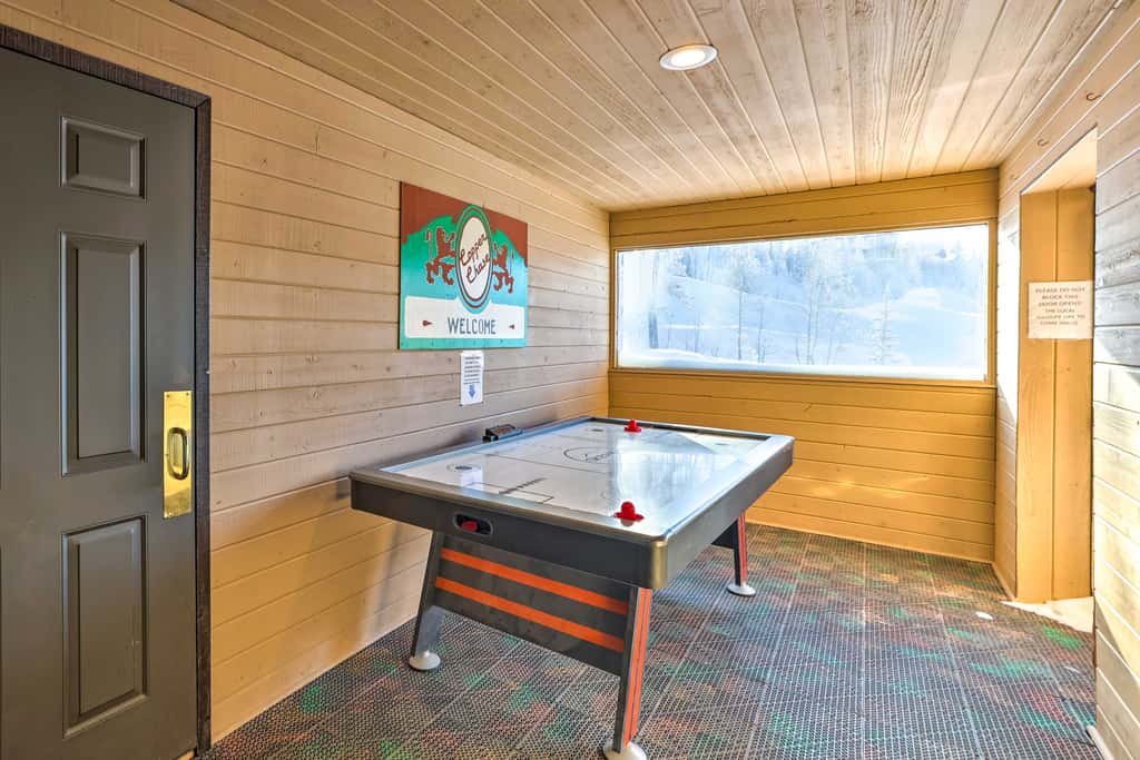 Resort-Style Brian Head Condo Near Slopes!