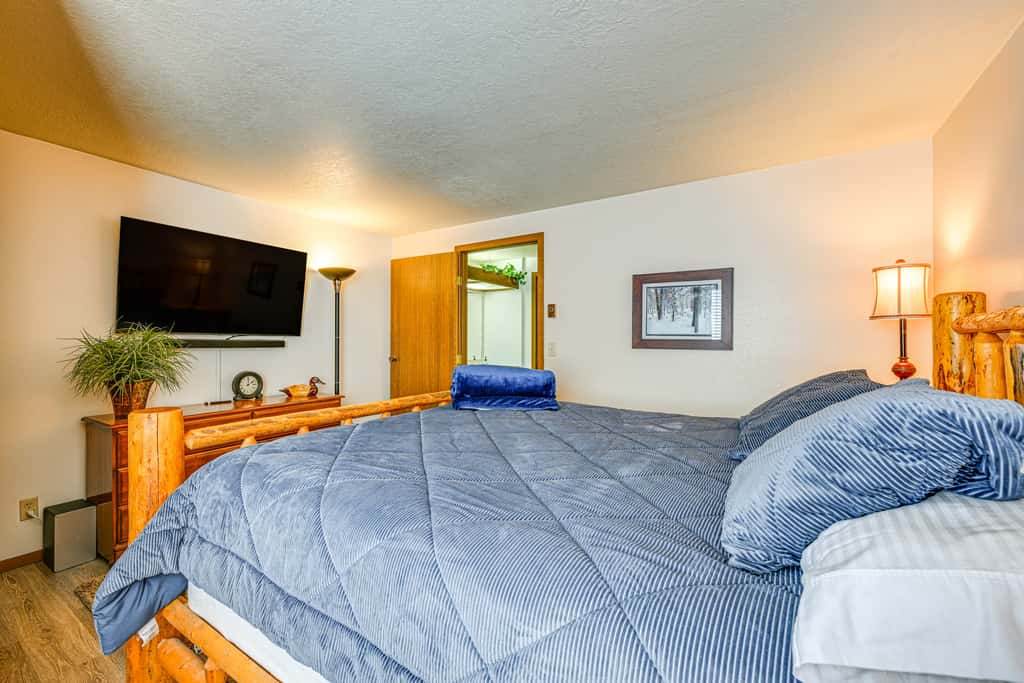 Timberbrook Village Condo: Community Pool, Hot Tub