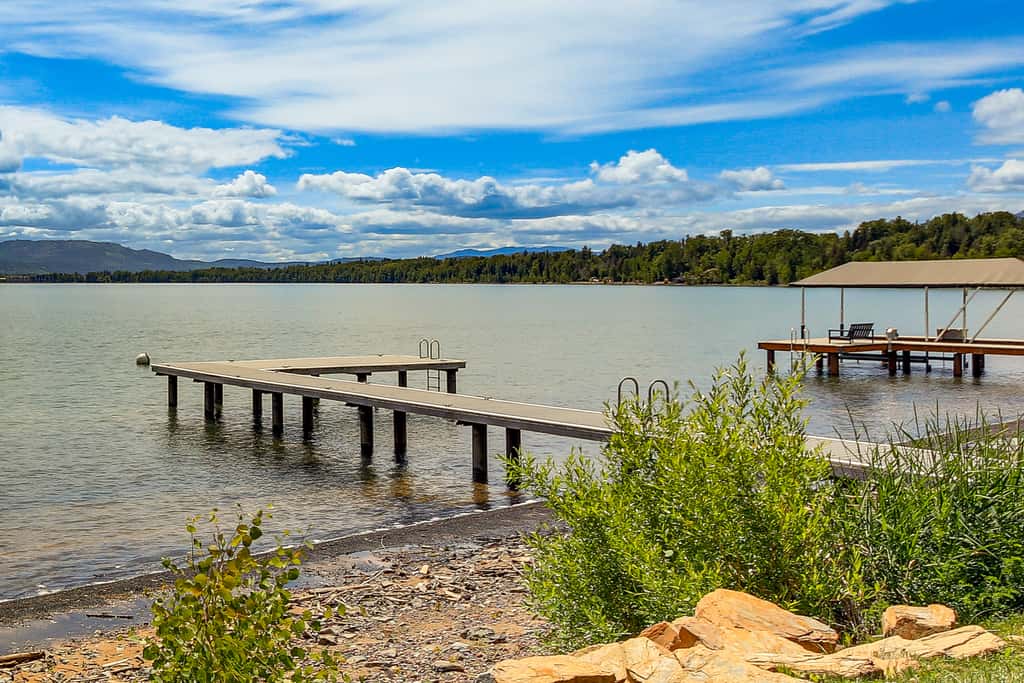 Stunning Sandpoint Lakefront Home: Hot Tub + Dock