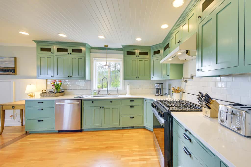 Stunning Sandpoint Lakefront Home: Hot Tub + Dock