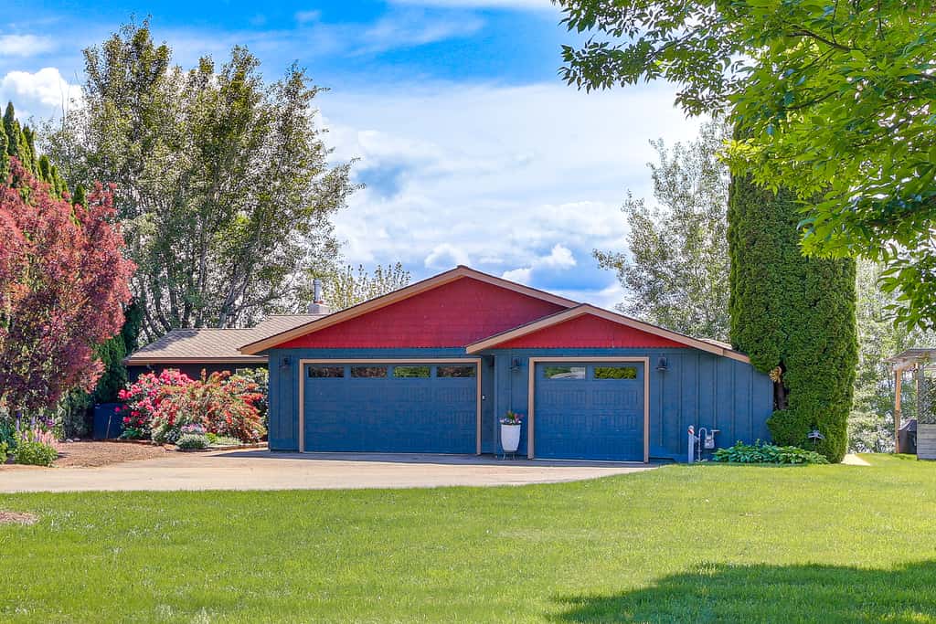 Stunning Sandpoint Lakefront Home: Hot Tub + Dock