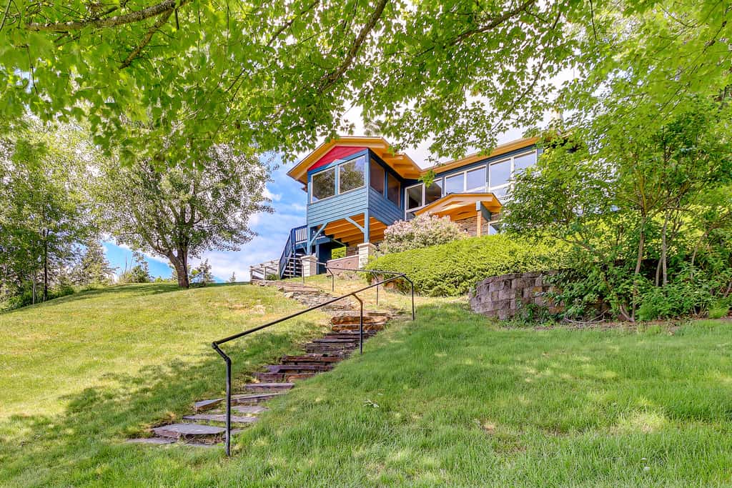 Stunning Sandpoint Lakefront Home: Hot Tub + Dock
