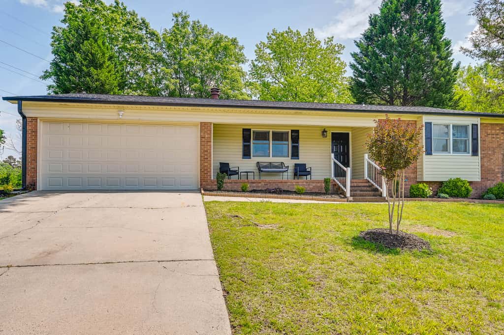 Cozy High Point Vacation Rental: Near HPU Campus