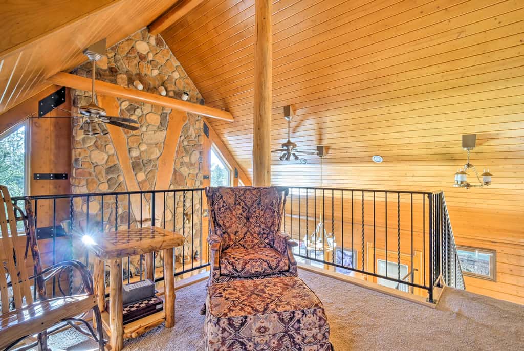 Deck & Dry Sauna! Fairplay 'High Creek Hideaway'