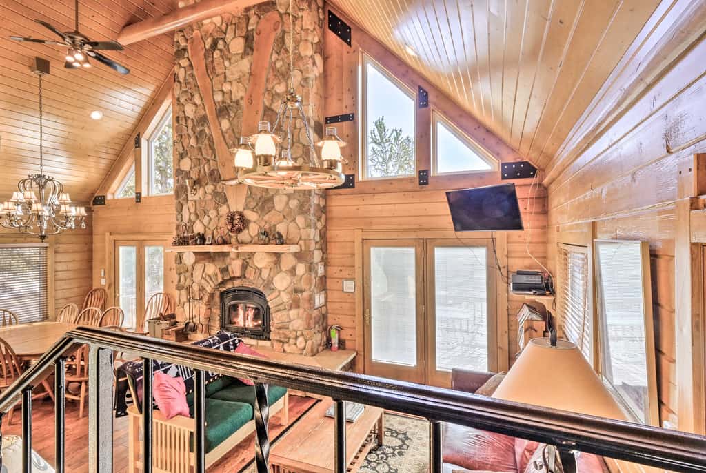 Deck & Dry Sauna! Fairplay 'High Creek Hideaway'