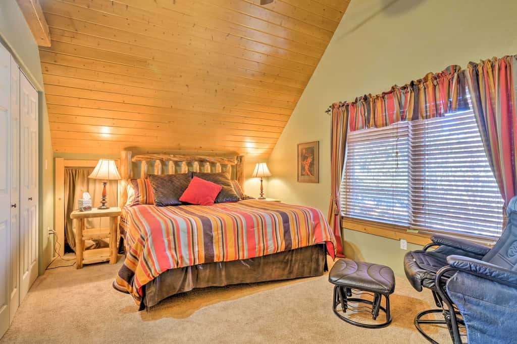 Deck & Dry Sauna! Fairplay 'High Creek Hideaway'
