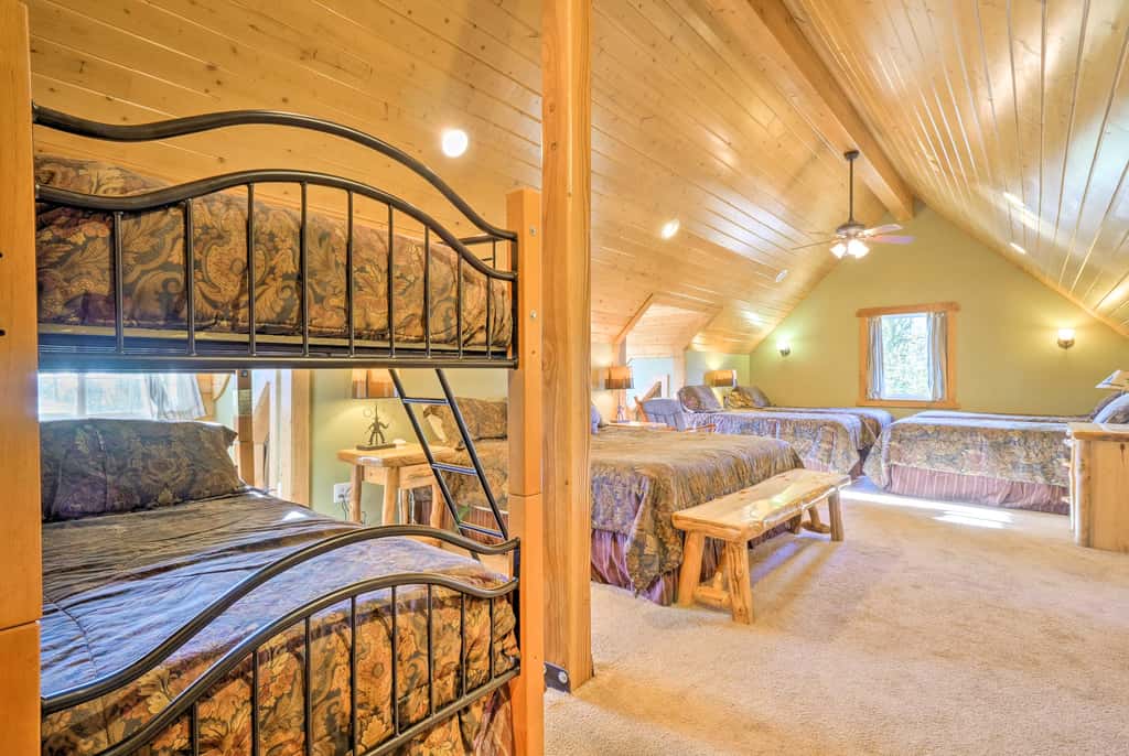 Deck & Dry Sauna! Fairplay 'High Creek Hideaway'