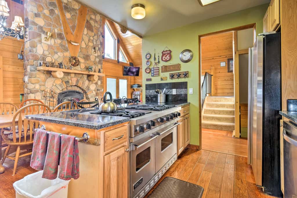 Deck & Dry Sauna! Fairplay 'High Creek Hideaway'